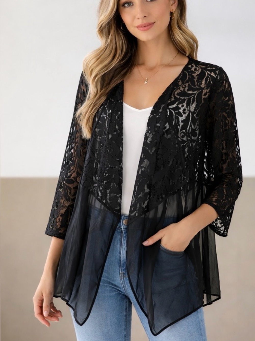 NWT! Catherine’s Black Lace Kimono Cardigan
Size 4X